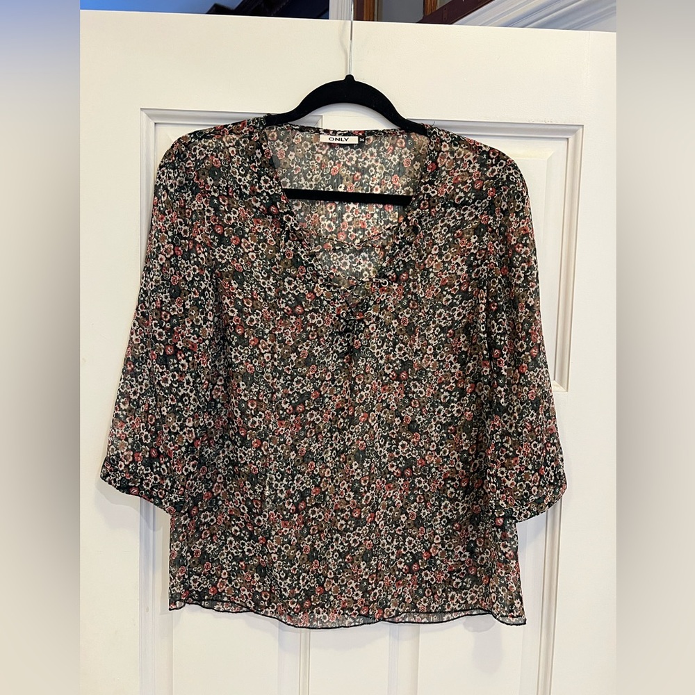 ONLY Women's Multicolor Floral Blouse